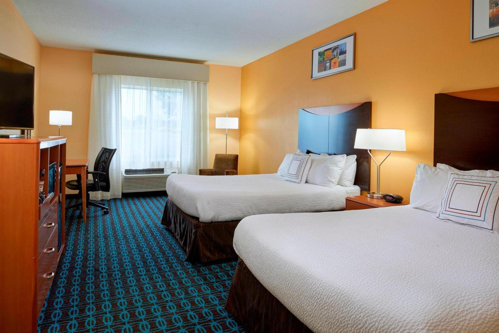 Fairfield Inn By Marriott Richmond New Paris Dış mekan fotoğraf