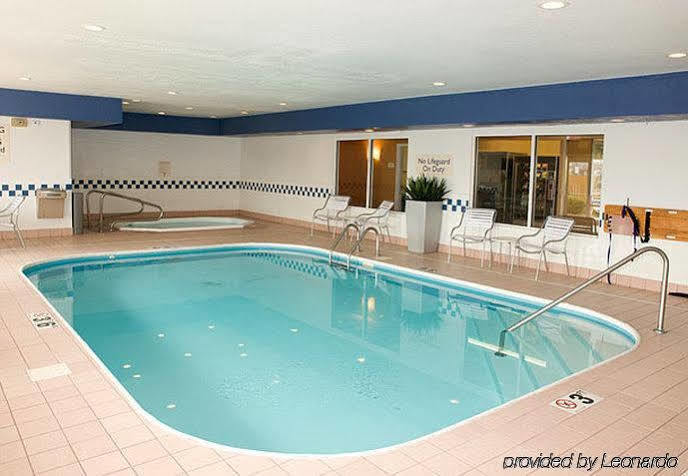 Fairfield Inn By Marriott Richmond New Paris Dış mekan fotoğraf